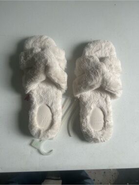 a new day Cream Faux Fur Slide Slippers with Red Ribbon Detail